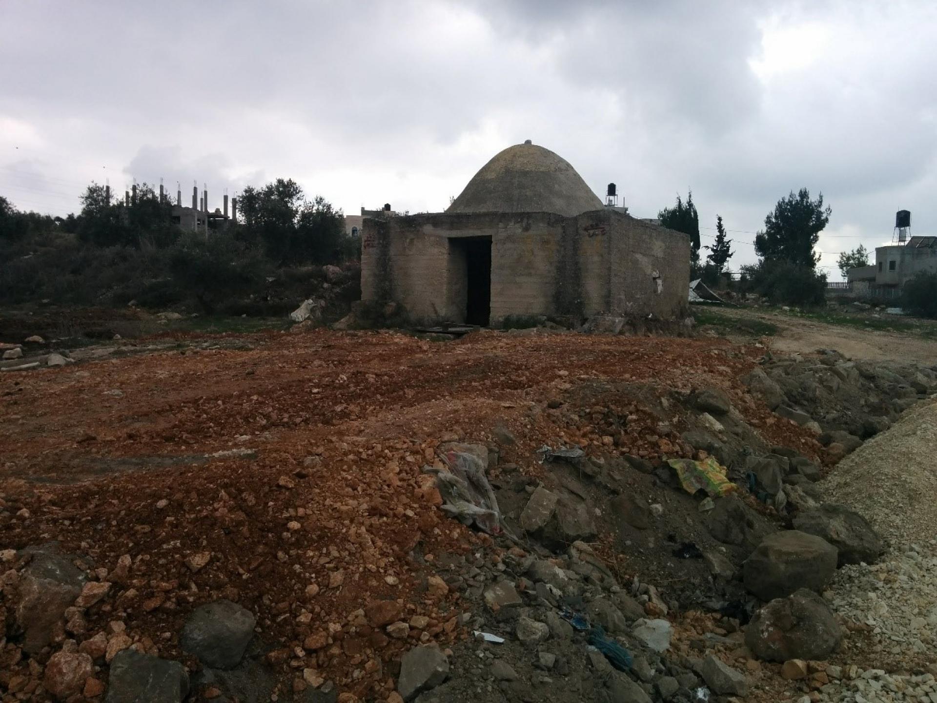 Maqam Abu Jud in northern Fur’ata. The settler-colonists of Gilad Ranch claim its cultural and historical possession