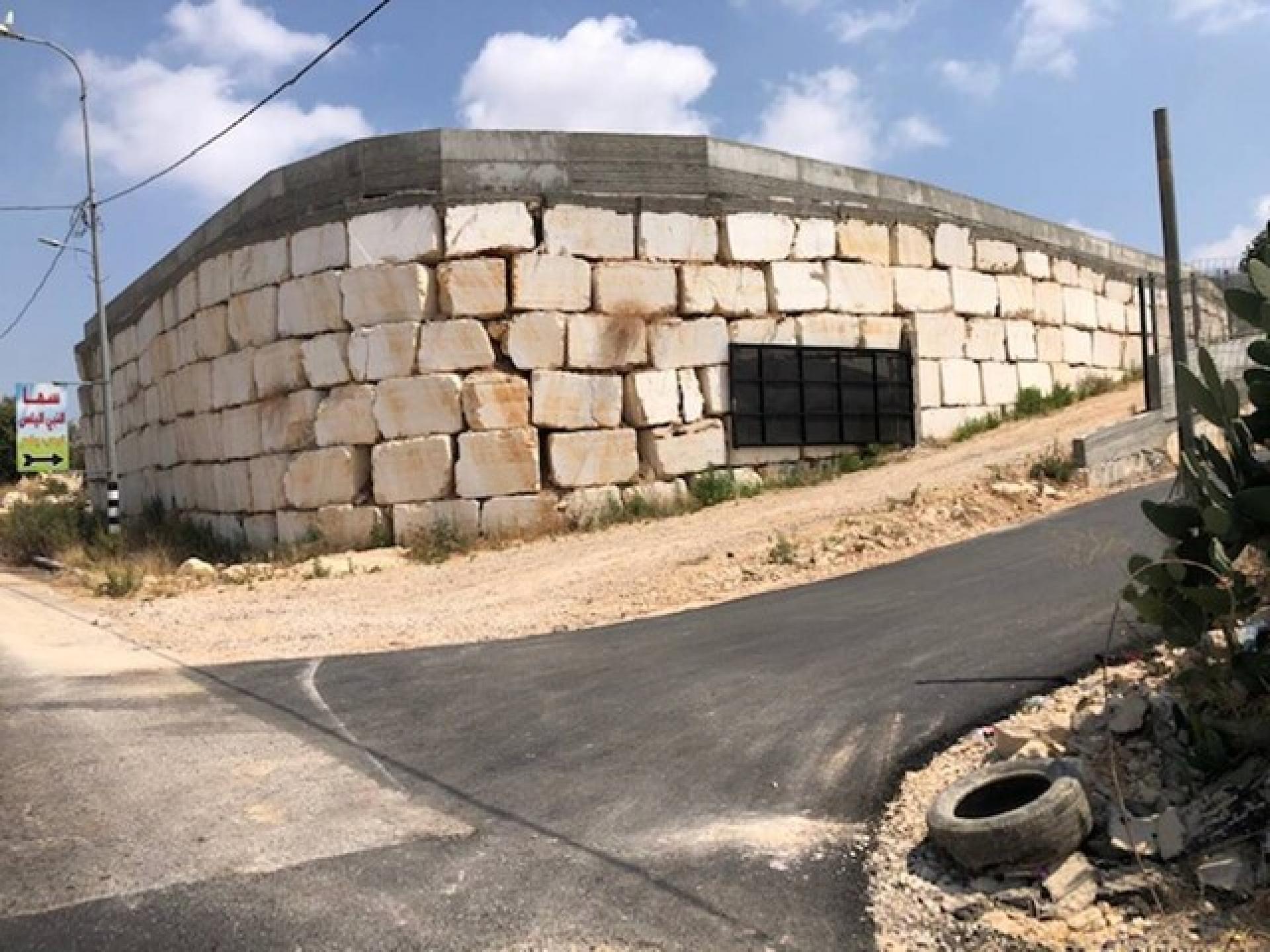 חומה מקיפה את נבי אליאס עילית