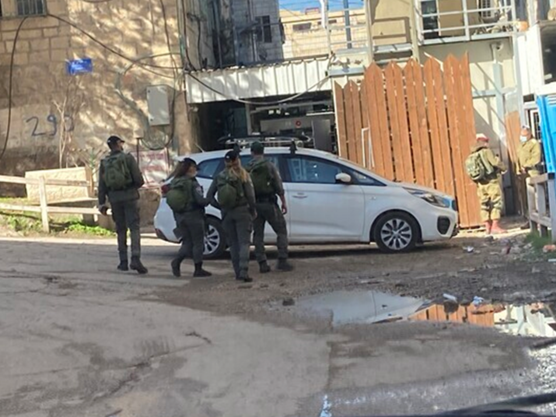 חברון: שוטרי משמר הגבול עסוקים במשימה כלשהי