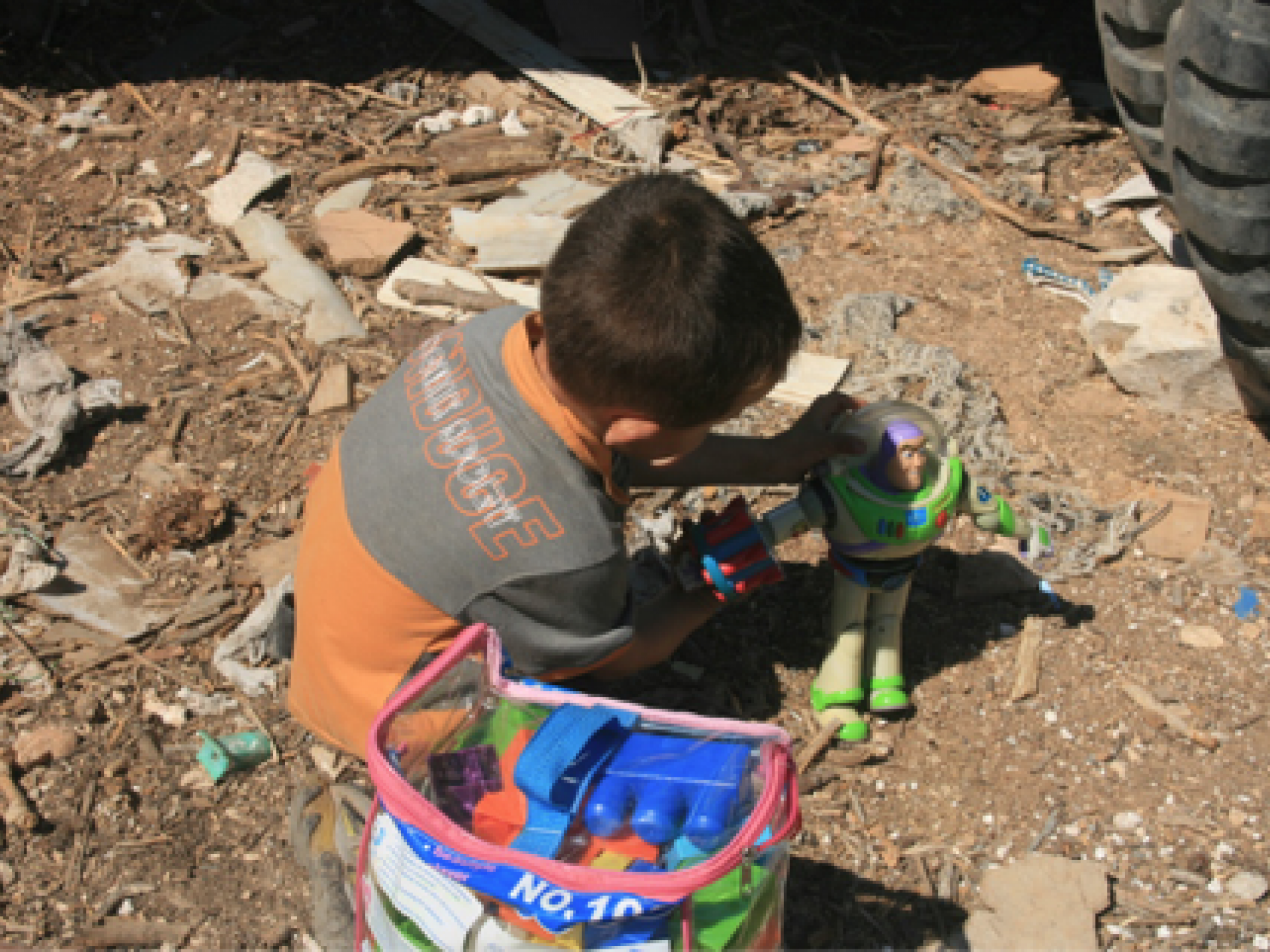 ילדים וצעצועים במקטל אֻם סאלם
