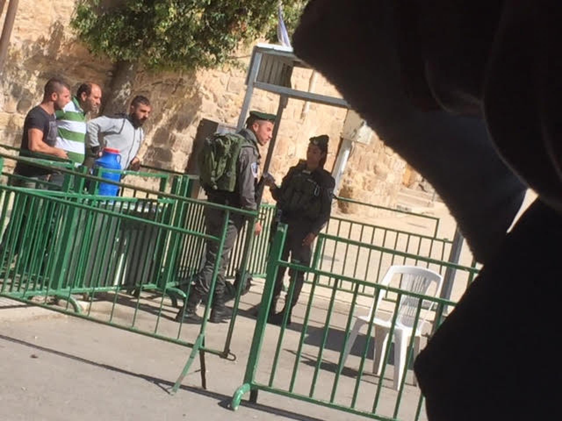 Occupation routine at the checkpoint next to Abed