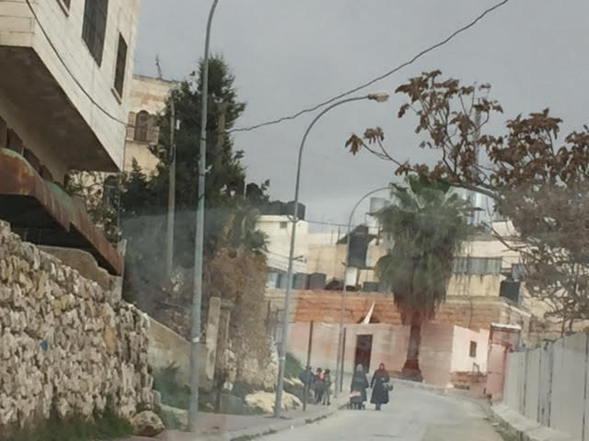 The Kapisha neighborhood. Palestinians are still not allowed in with their cars and therefore go on foot
