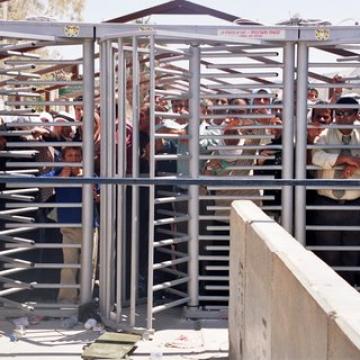 Beit Iba checkpoint 2004