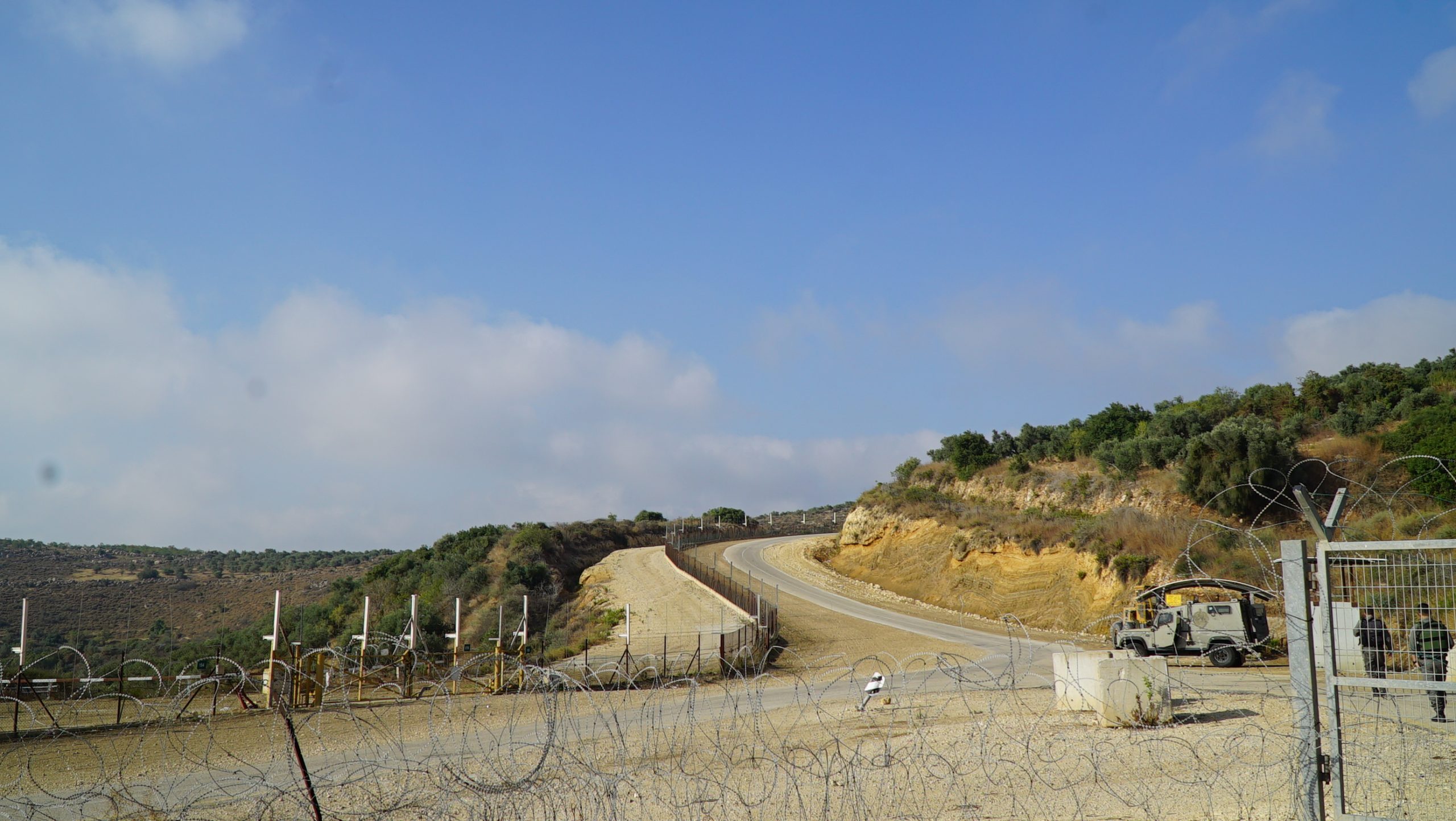 31.6.2016 Taibe Romana separation fence.JPG