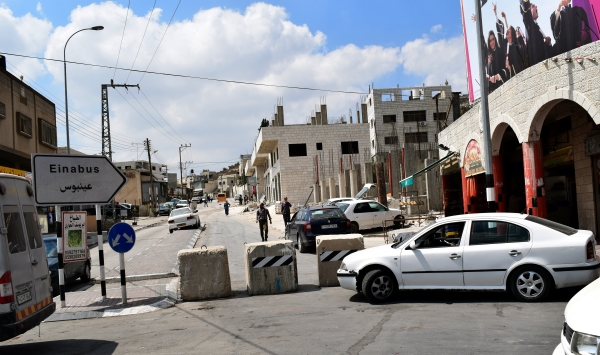 obstruction from Huwwarah to Einabus.jpg