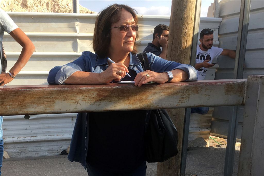 מתנדבות מחסוםWatch: נוכחות ותיעוד קבועים כמה פעמים בשבוע 