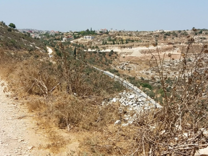 חרבתא בני ח'ארת: כך נראה הכפר מרחוק