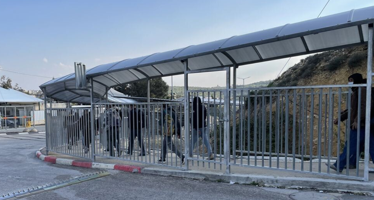 מחסום ברטעה: חוזרים הביתה בריצה דרך השרוול