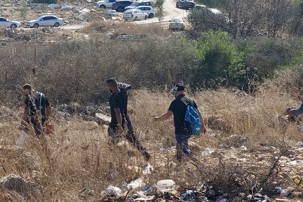 כביש 611: יורדים לפרצה מול הכפר קייקיס