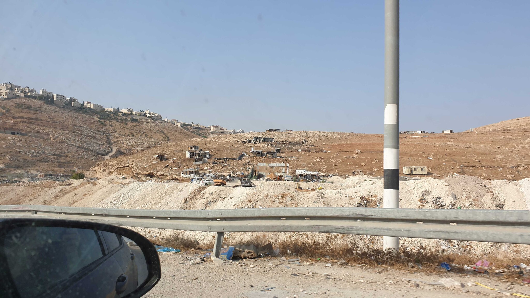 מאהל ג'הלין בין אלעזרייה להתנחלות קידר