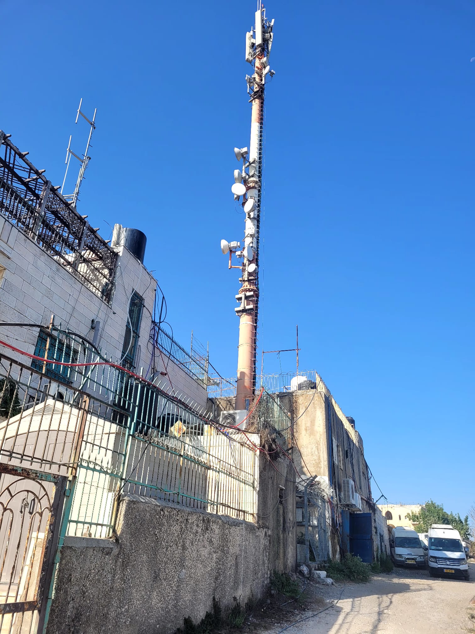 נבי סמואל. בית שהשתלטו עליו מתנחלים