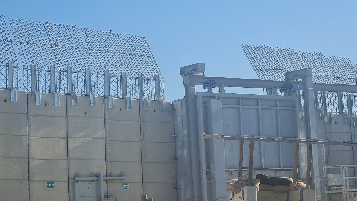 מחסום עאנין: אחרי ההשקעה העצומה בבטון וברזל איש אינו עובר