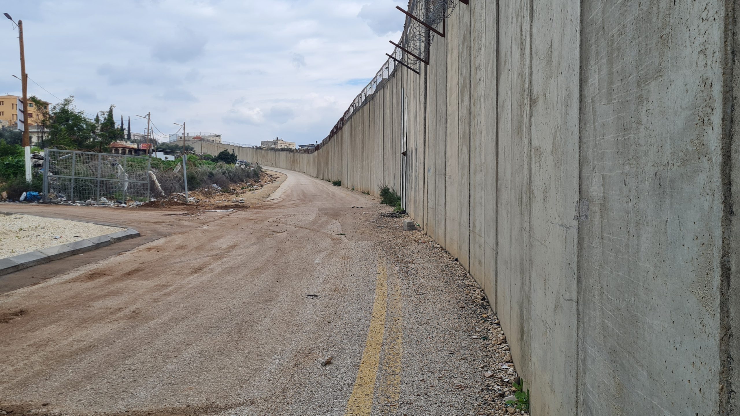 Baka: the wall that separates eastern and western Baka