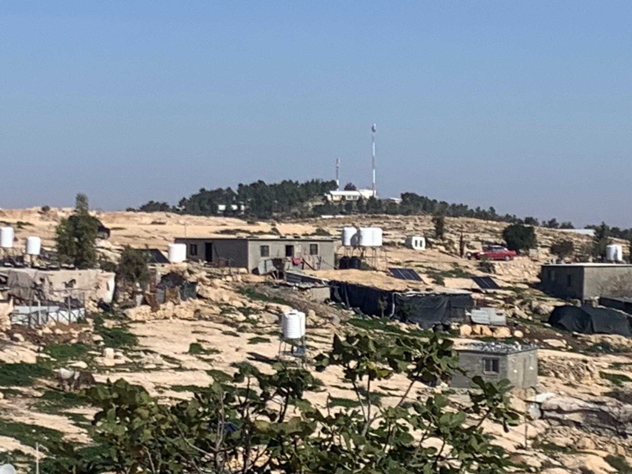 Mufaqara, in the background the  Ma'on farm