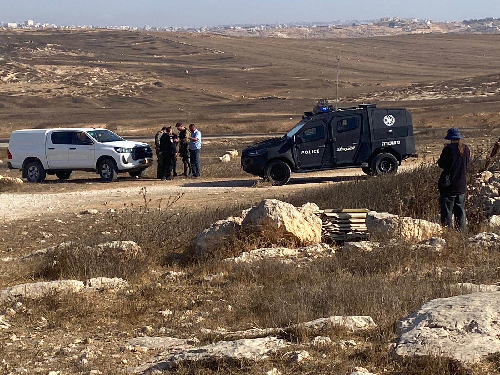 המשטרה מקבלת דיווח על תקיפות של נערי גבעות, ליד זנותא