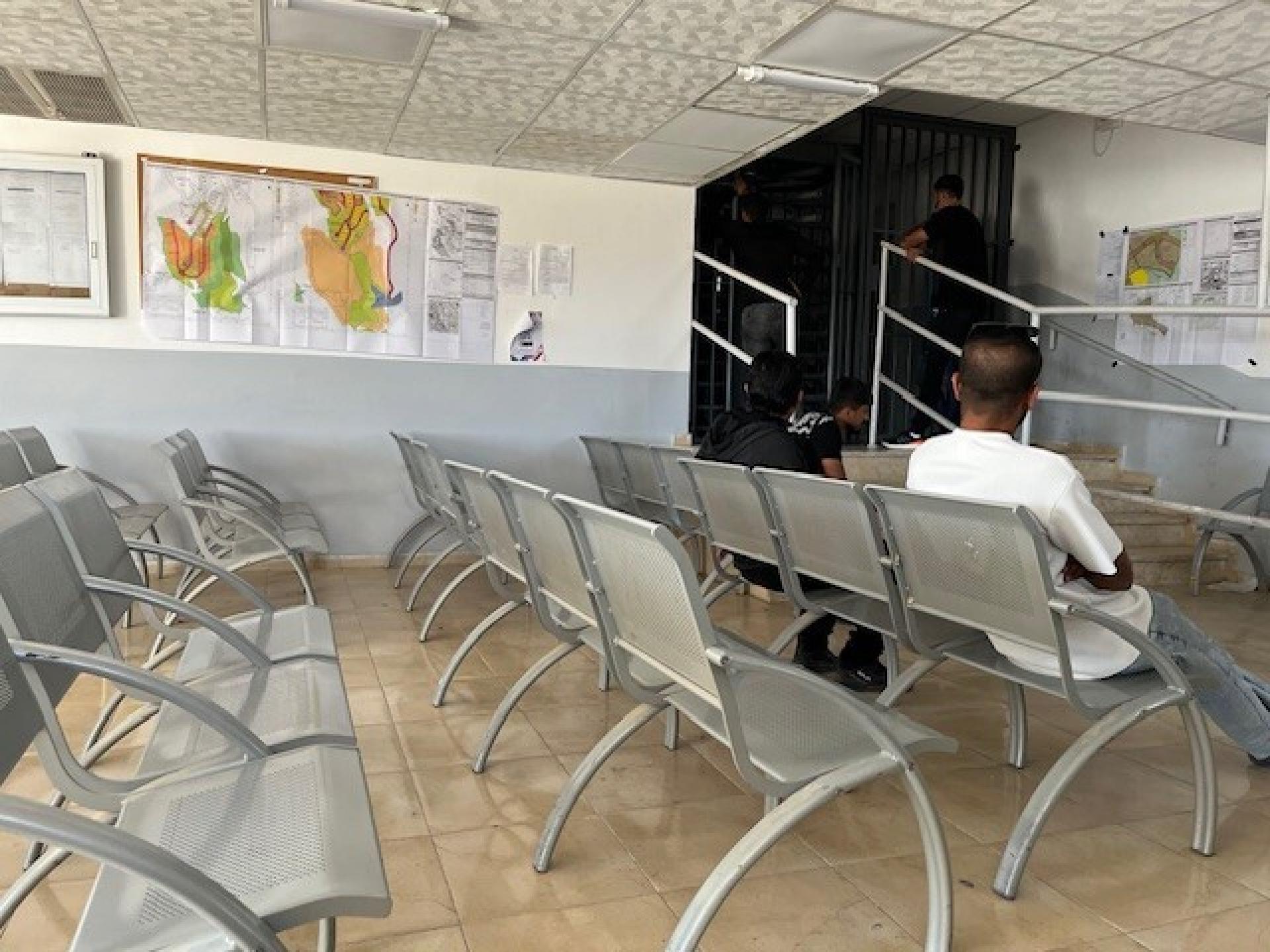 The waiting hall at the DCO