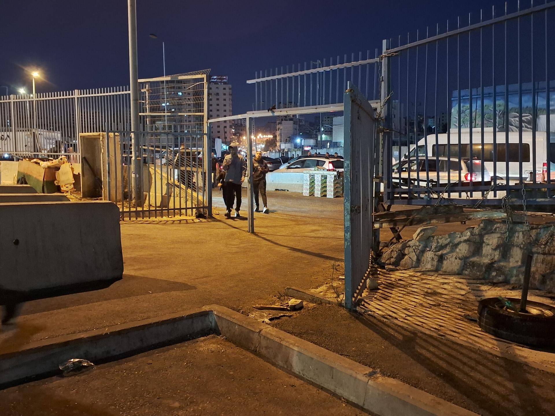 The gate next to Qalandiya is open