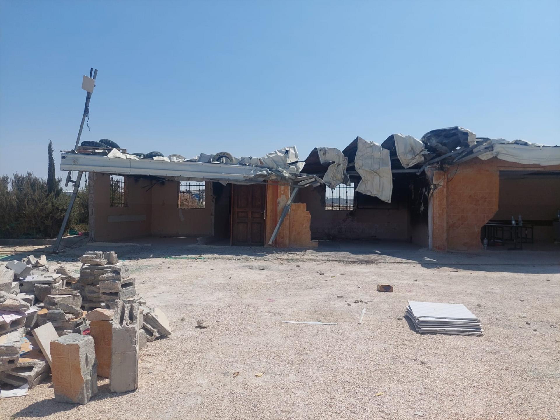The school ruins in Zanuta