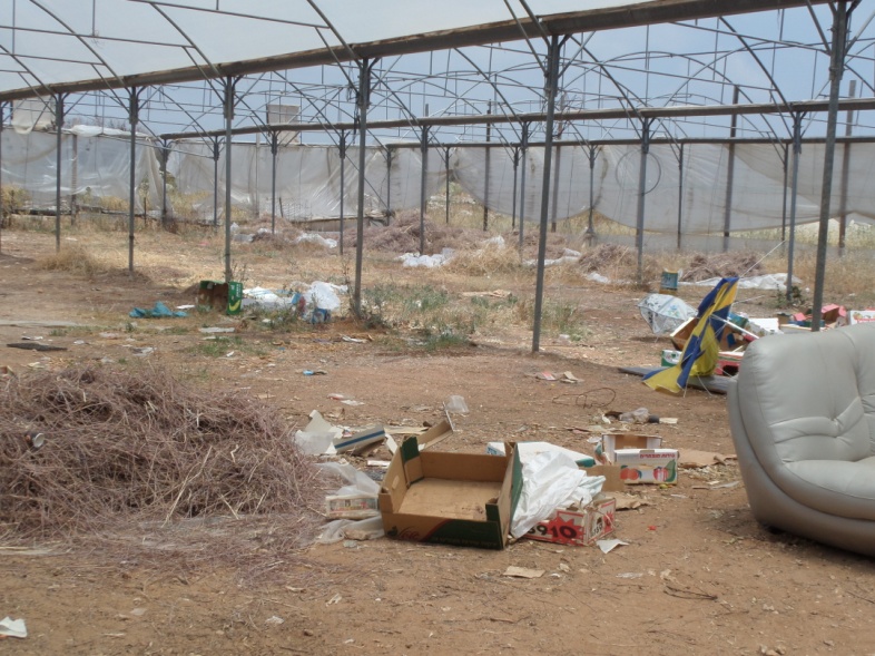 abandoned greenhouse near Oranit. 4.5.17 Shoshi I..jpg