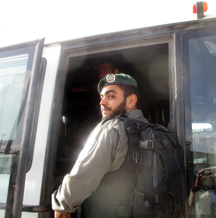 Bus entrance. April 23 2017. Tamar Fleishman.jpg