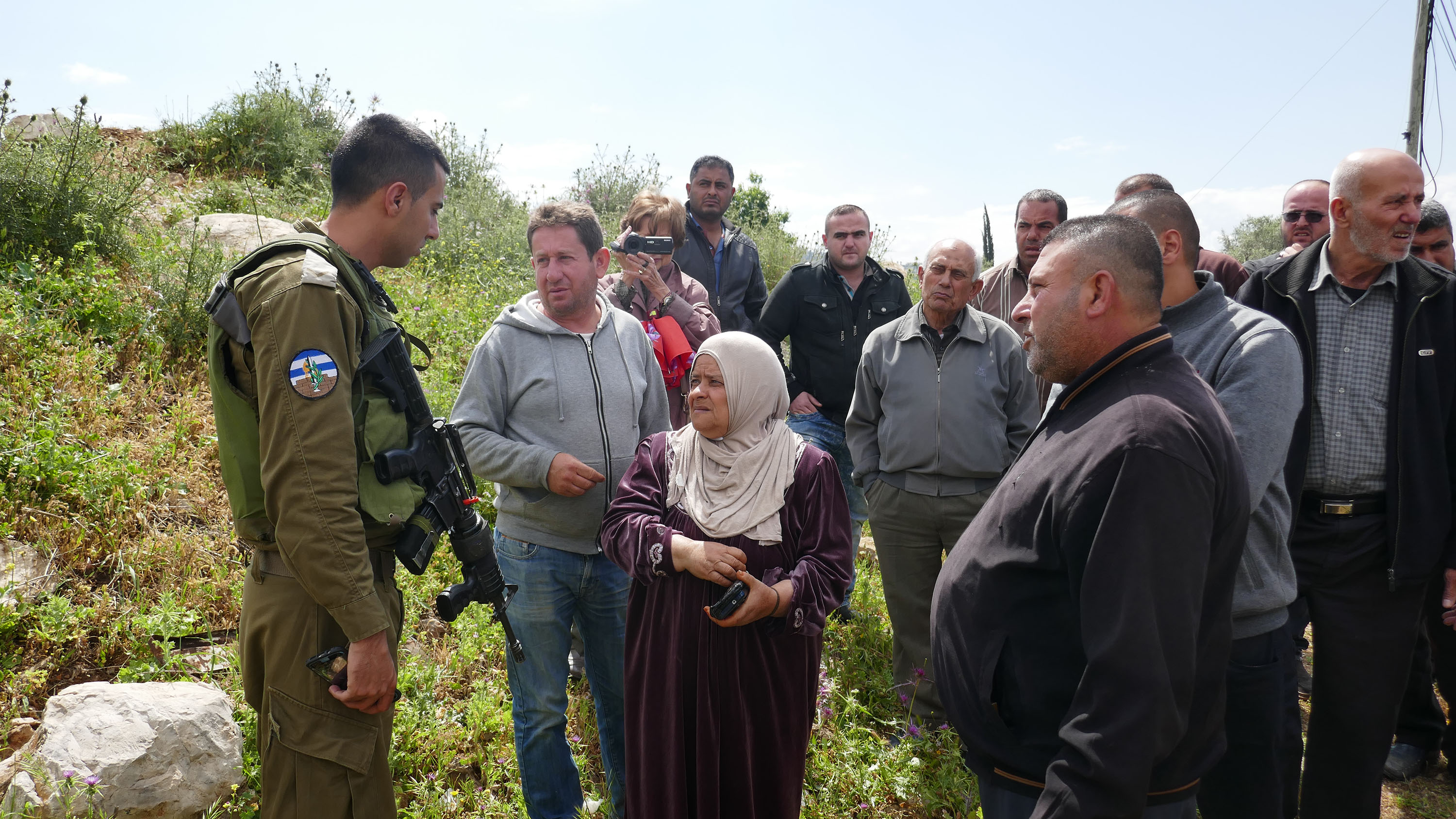 2.4.2017 Tsofin agricultural gate.JPG