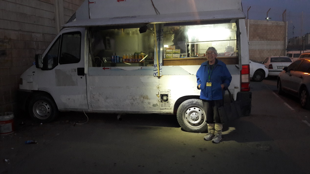 New kiosk Qalandiya 29.3.17  Ronit Dahan Ramati.jpg