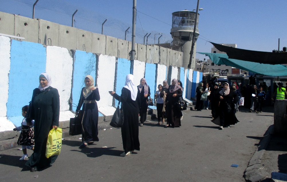 Qalandiya - blue and white   02.06.17 Tamar Fleishman.jpg