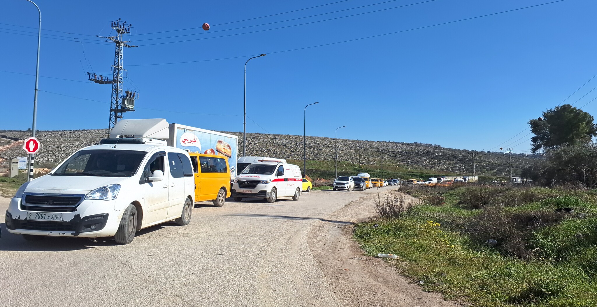 עוורתא: טור ארוך של מכוניות
