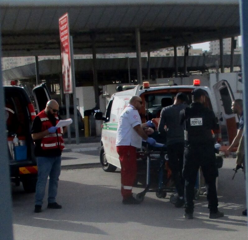 Qalandiya: Back-to-back procedure for transferring patients