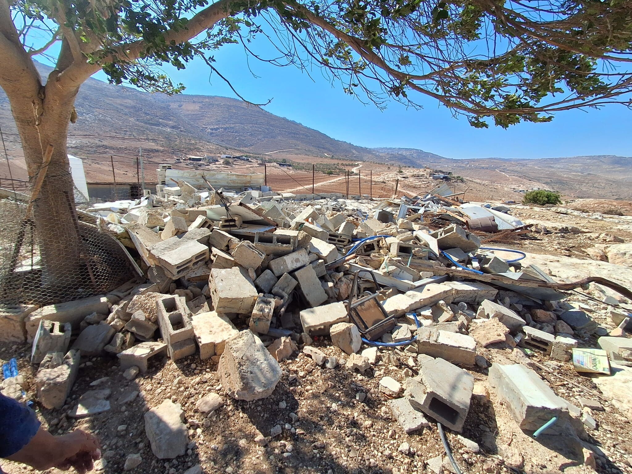 חירבת טוויל: הריסות הבית 