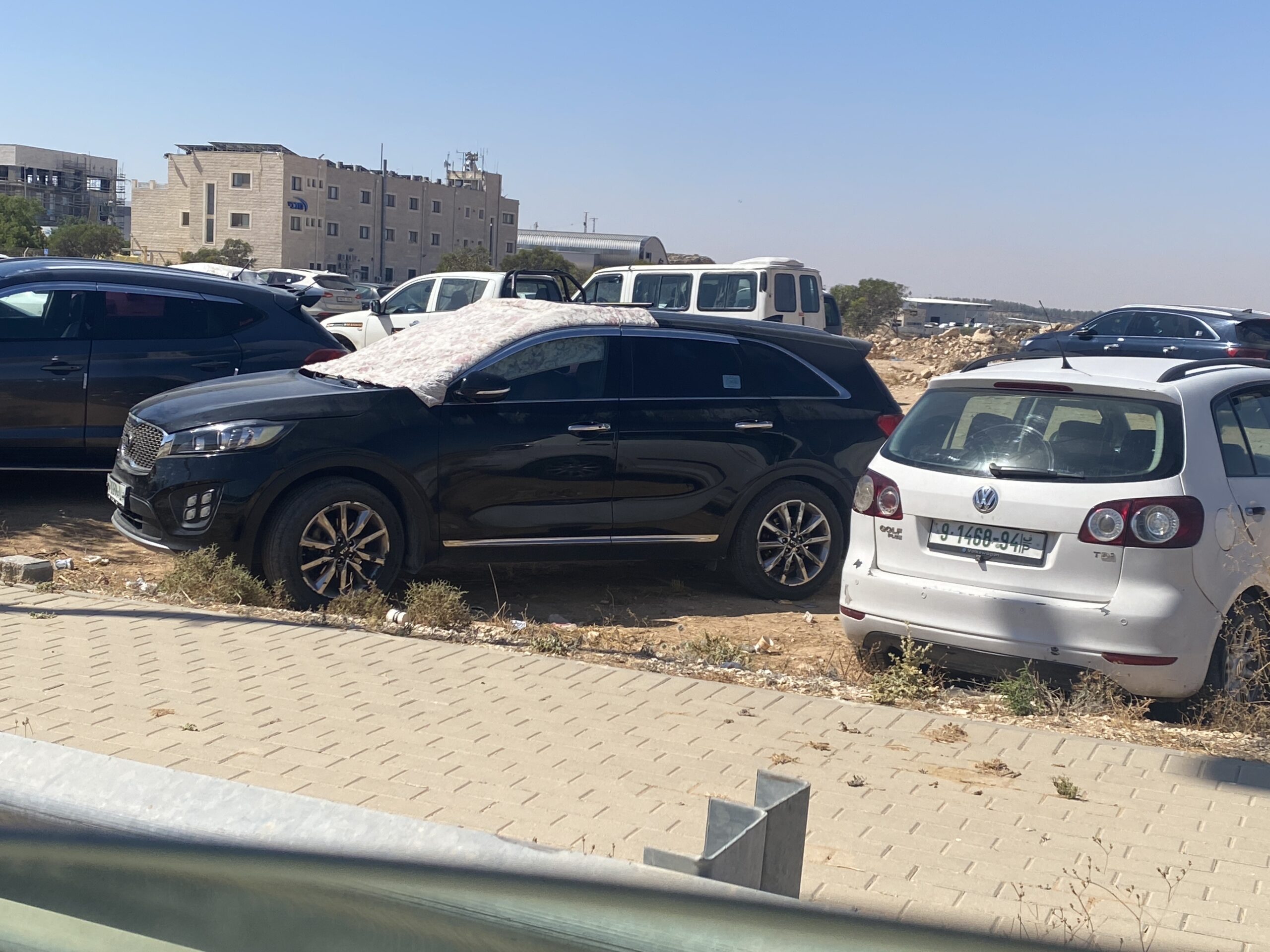 Palestinian cars in the OmarIm Center