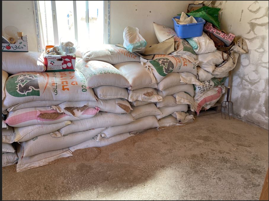 שקי התערובת שנחתכו בידי המתנחלים