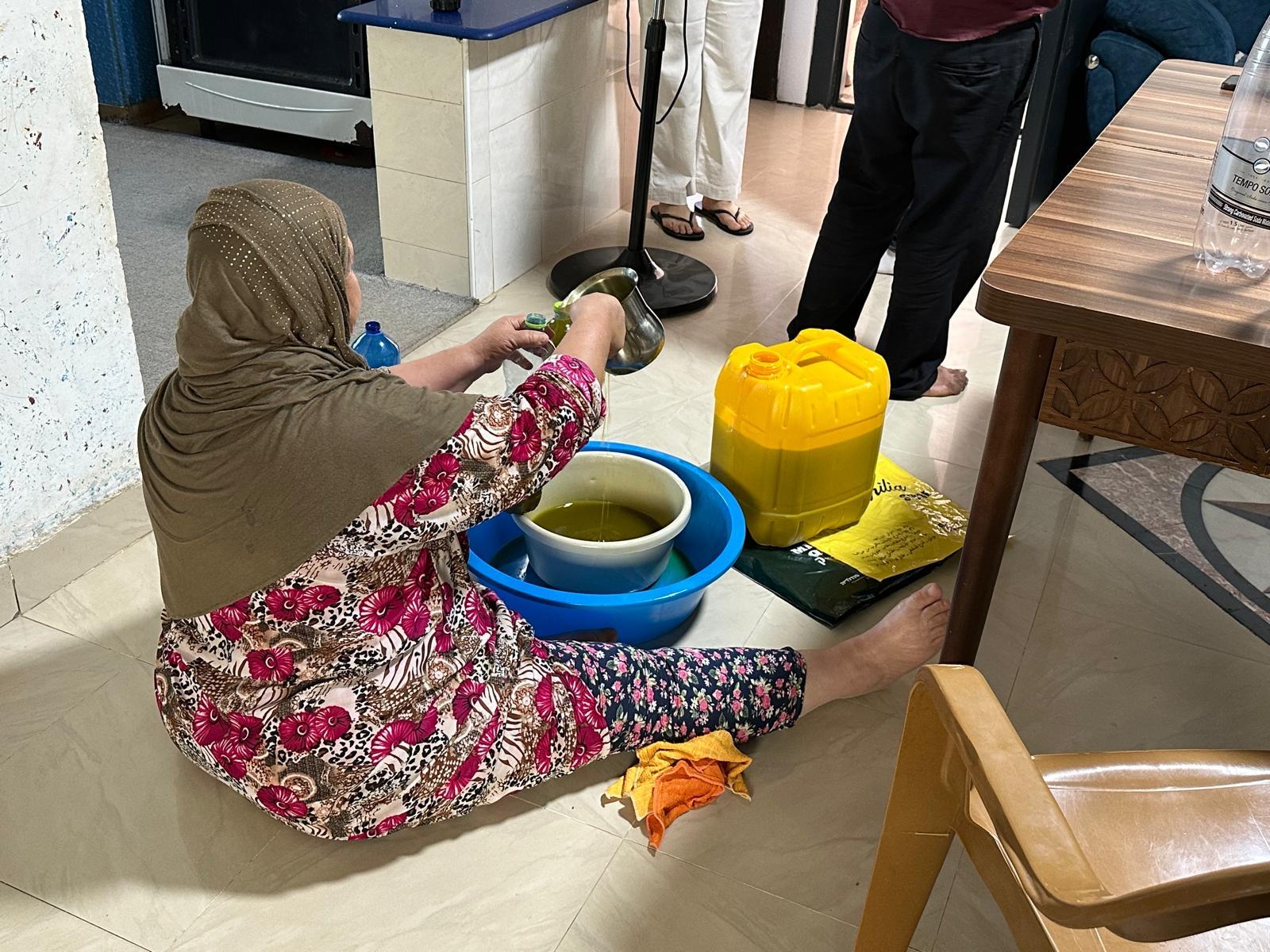 Duma: Satira pours oil