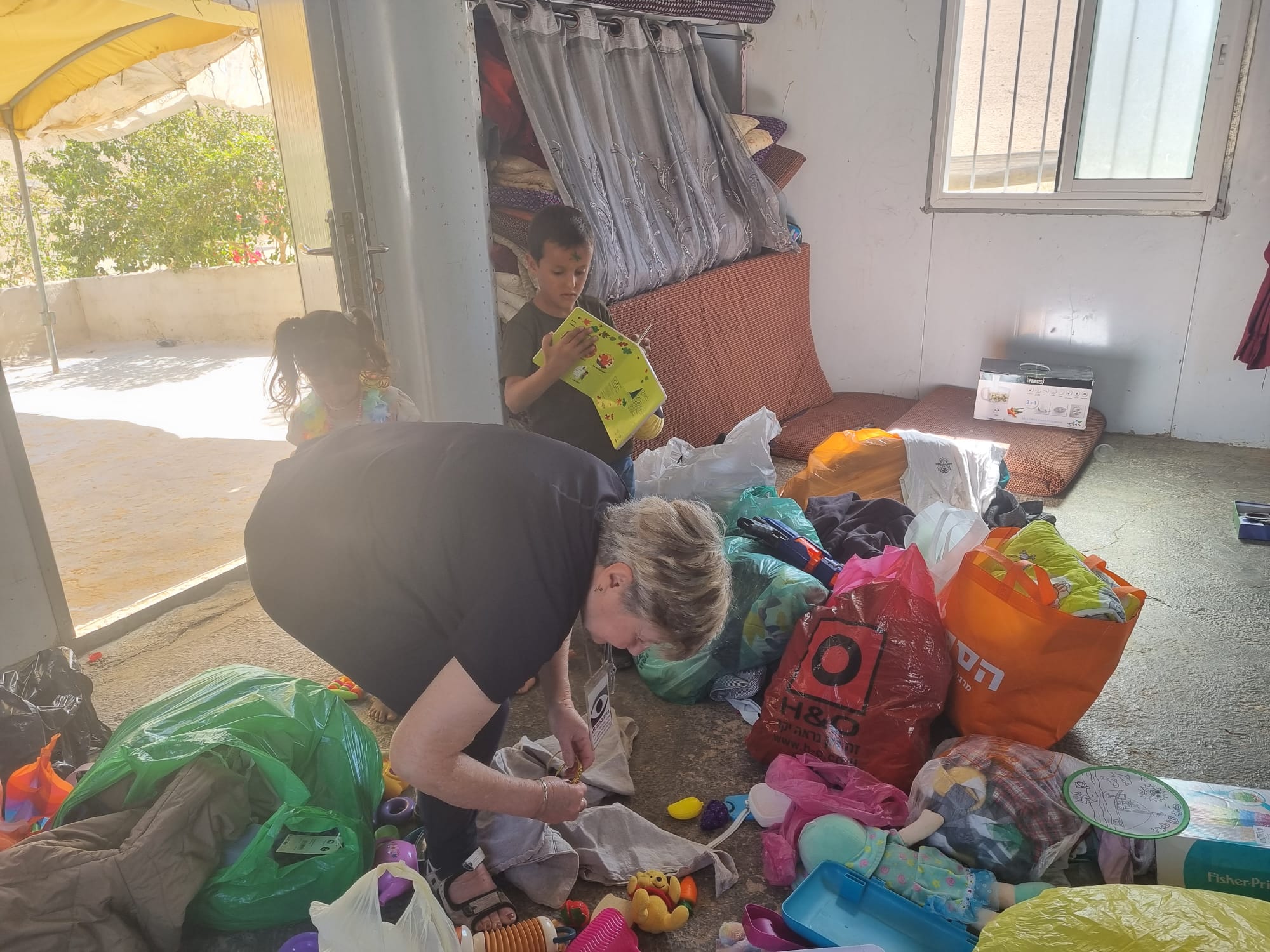 לראות את שמחת הילדים, עושה טוב על הלב. עם ילדי נאג'ח באום קוסא