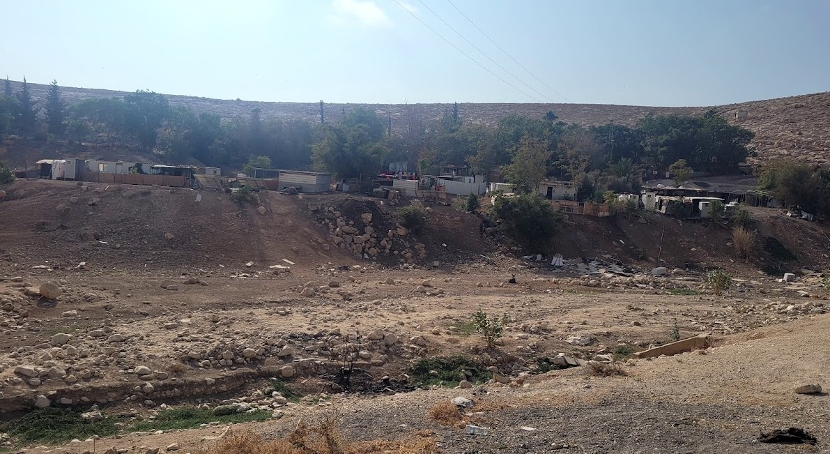 Highway 437: Bedouin communities are scattered in the wadi