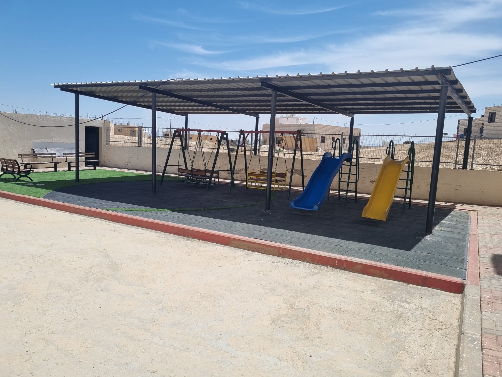 חצר המשחקים של גן הודא. ככה זה נראה. חאשם אל דאראג’