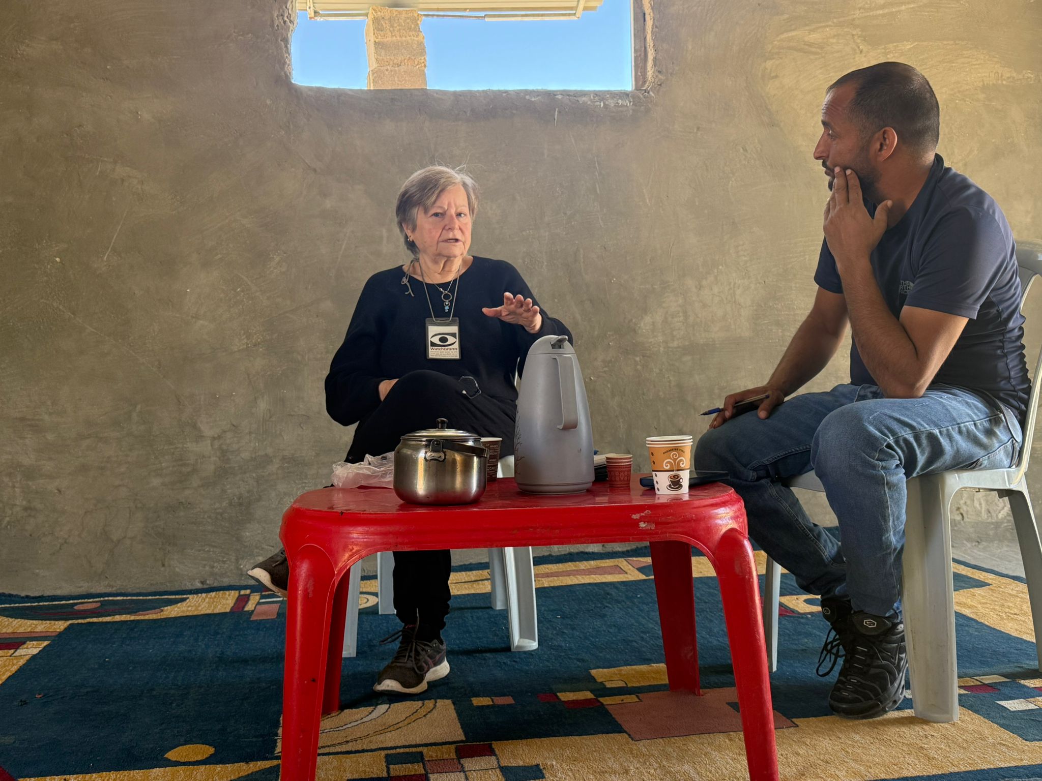 Smadar in conversation with Najeh in Umm Qusa