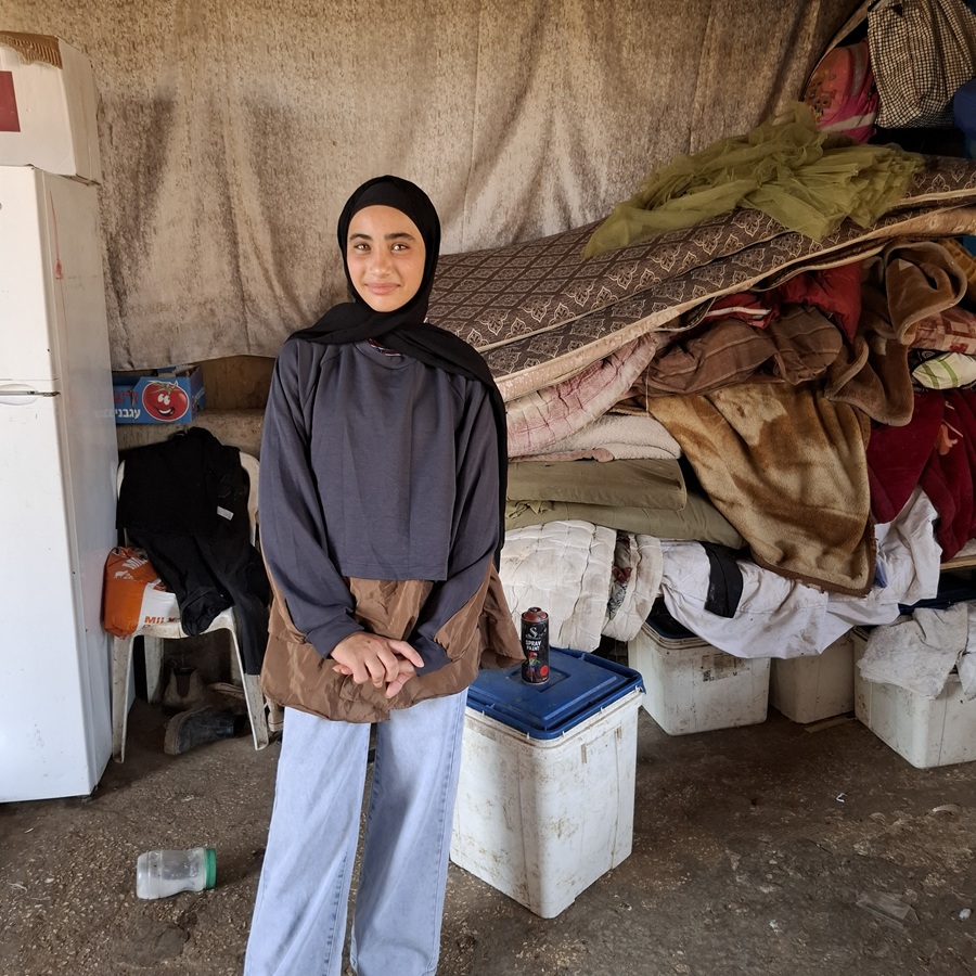 Khallet Makhul. R. is ready to go to Ein al-Beida with her sisters