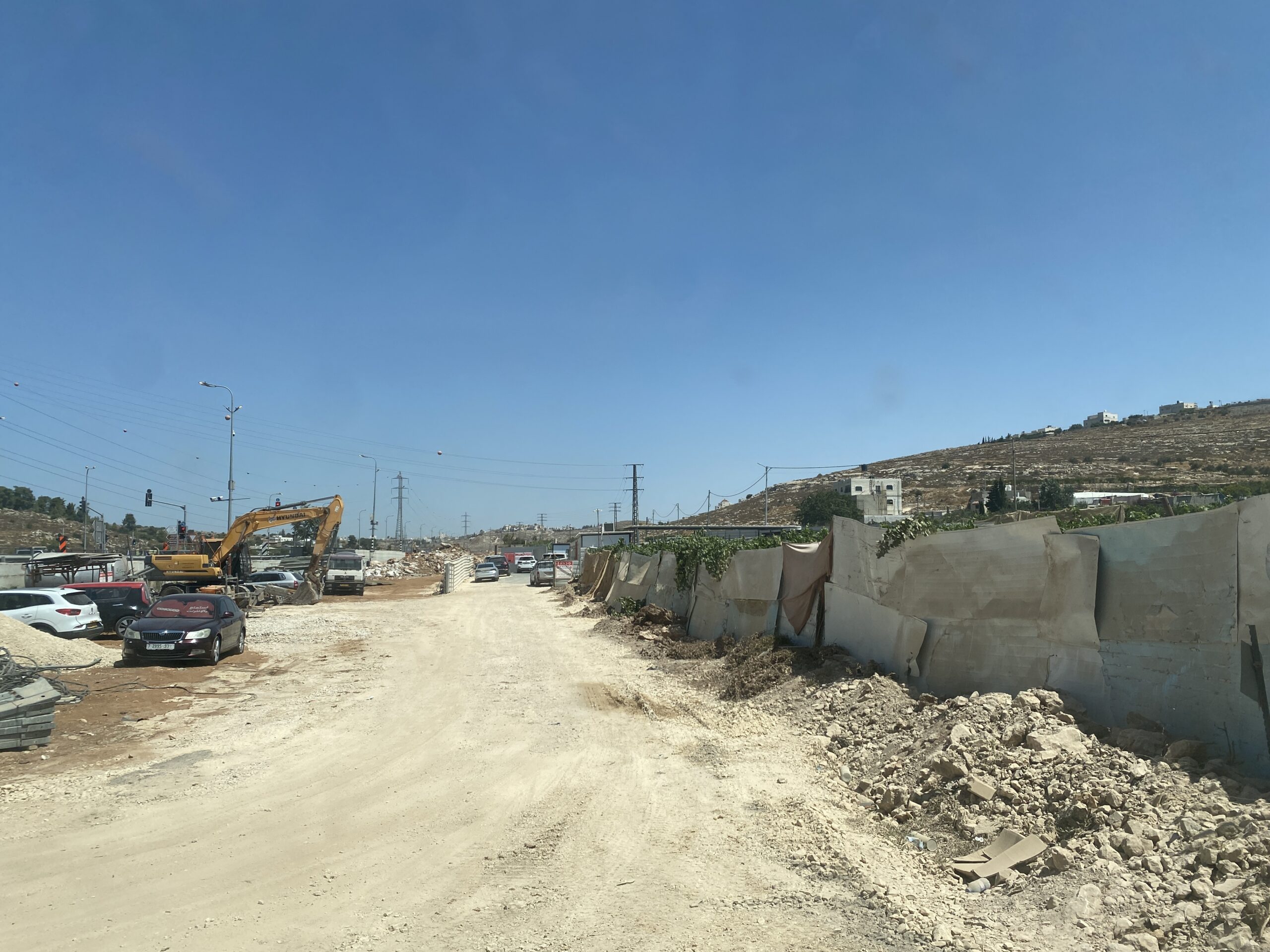 הכרם של עטא מימין, נחתך לטובת הרחבת כביש 60