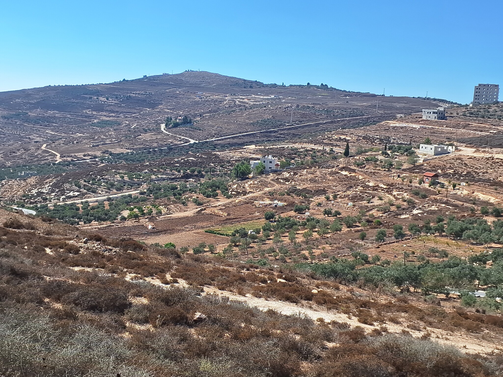 Madama. Outpost on the outskirts of the village, up the middle hill
