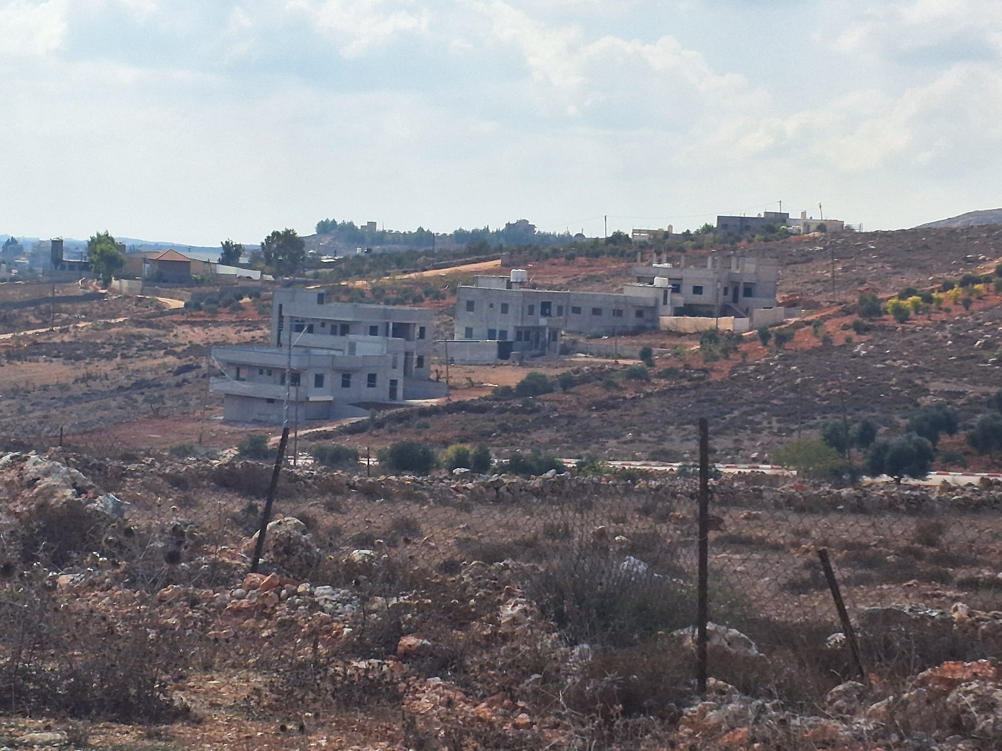 Qusra. Houses whose construction was blocked