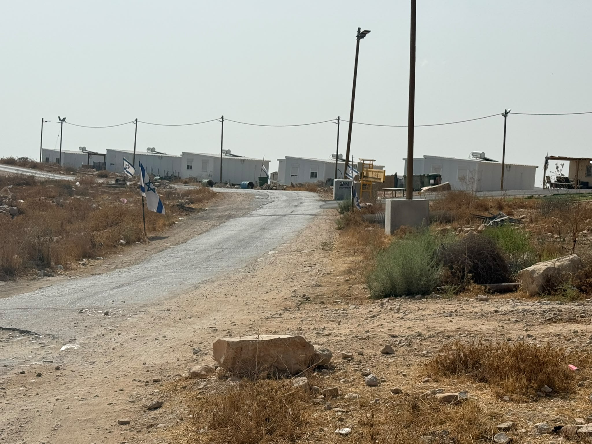 מבט כללי על שכונת ברקאי הצמודה לאום אל-ח’יר שבג”ץ אסר על המשך בנייתה